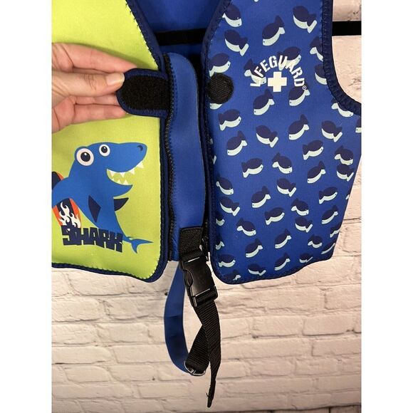 Lifeguard Childrens Swim Training Vest Blue Green Sharks M/L 33-55 lbs 22" Chest - Picture 4 of 6